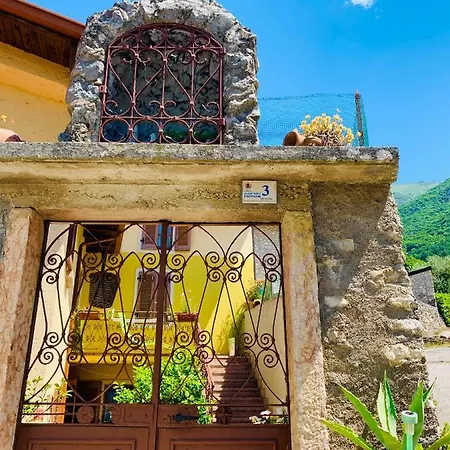 דירה Casa Al Capitello מאלצ'סינה